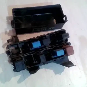 Kedvezményes ár NISSAN PRIMERA 98-01 Biztosítéktábla bcm bsi bsm sam gem modul1.6ibontott alkatrész