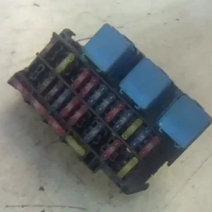 NISSAN VANETTE CARGO Biztosítéktábla bcm bsi bsm sam gem modul utastér bontott alkatrész Ingyenes szállítás