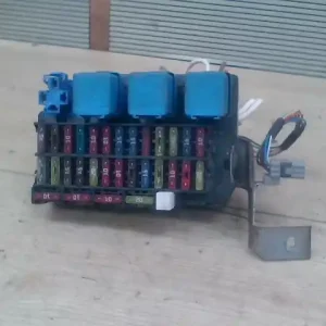 Expressz kézbesítés NISSAN VANETTE CARGO Biztosítéktábla bcm bsi bsm sam gem modul utastér 2.3d bontott alkatrész