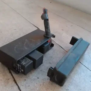 Akció OPEL ASTRA F 91-94 Biztosítéktábla bcm bsi bsm sam gem modul1.7d bontott alkatrész