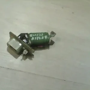 Akció OPEL ASTRA F 91-94 Fűtőmotor előtét ellenállás bontott alkatrész