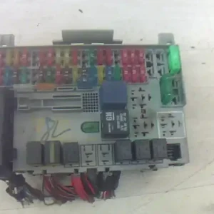 Alacsony ár OPEL ASTRA G 97-04 Biztosítéktábla bcm bsi bsm sam gem modul utastér 1.4ibontott alkatrész