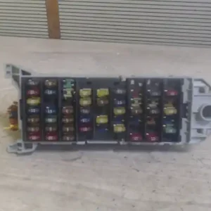 Vedd meg most OPEL MERIVA A 03-09 Biztosítéktábla bcm bsi bsm sam gem modul utastér bontott alkatrész