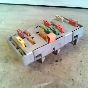 Legjobb ár PEUGEOT 106 Biztosítéktábla bcm bsi bsm sam gem modulbontott alkatrész