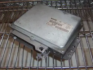 Vedd meg online PEUGEOT 106 Motorvezérlő egység ecu pcm modul bontott alkatrész