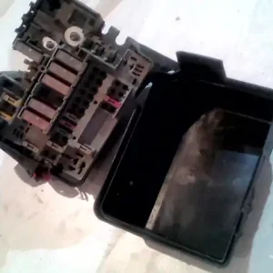 PEUGEOT 206 Biztosítéktábla bcm bsi bsm sam gem modul1.1ibontott alkatrész Gyors szállítás