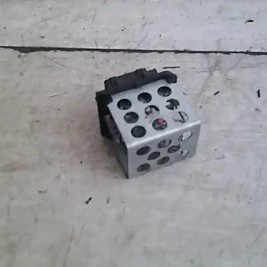 Azonnali szállítás PEUGEOT 206 Fűtőmotor előtét ellenállás bontott alkatrész