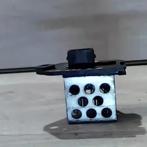 Rendeld meg most PEUGEOT 206 Fűtőmotor előtét ellenállásbontott alkatrész