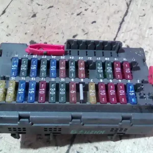 PEUGEOT 306 93-97 Biztosítéktábla bcm bsi bsm sam gem modul1.1i bontott alkatrész Biztonságos fizetés