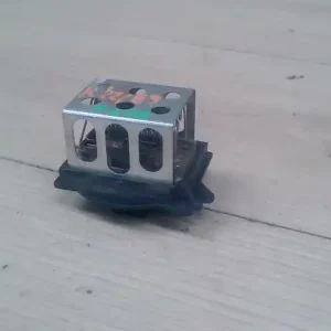 PEUGEOT 306 93-97 Fűtőmotor előtét ellenállásbontott alkatrész Olcsó