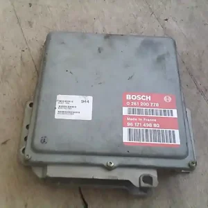 Árengedmény PEUGEOT 306 93-97 Motorvezérlő egység ecu pcm modul 1.4i bontott alkatrész