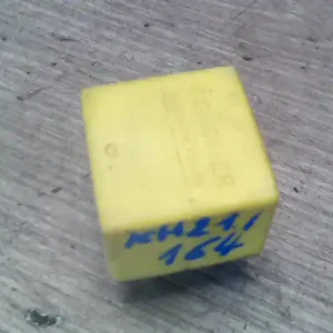 Ne maradj le PEUGEOT 306 93-97 Relé bontott alkatrész