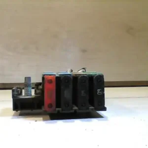 Kihagyhatatlan ajánlat PEUGEOT 306 97-02 Biztosítéktábla bcm bsi bsm sam gem modul motortér bontott alkatrész