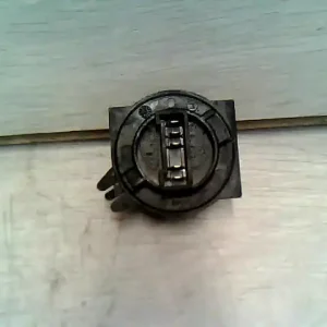 PEUGEOT 306 97-02 Fűtőmotor előtét ellenállásbontott alkatrész Biztonságos fizetés