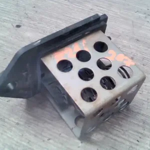 PEUGEOT 307 01-05 Fűtőmotor előtét ellenállásbontott alkatrész Akció