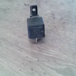 Azonnal elérhető PEUGEOT 307 01-05 Relé bontott alkatrész