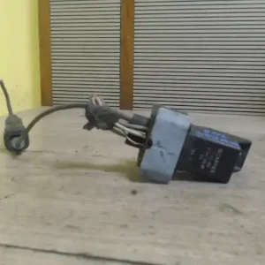 Vedd meg most PEUGEOT 307 05-07 Izzítórelé 1.6 d bontott alkatrész