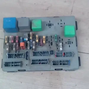 Nézd meg most PEUGEOT 405 -94 Biztosítéktábla bcm bsi bsm sam gem modul1.9d bontott alkatrész