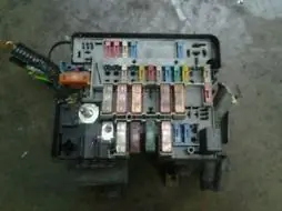 PEUGEOT 406 Biztosítéktábla bcm bsi bsm sam gem modulbontott alkatrész Kedvezményes ár