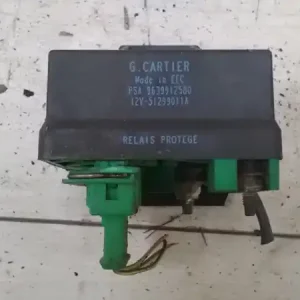 Azonnal elérhető PEUGEOT 406 Izzítórelé bontott alkatrész