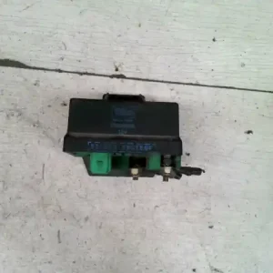 Expressz szállítás PEUGEOT 406 Izzítórelé 2.0td bontott alkatrész