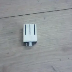 Újdonság PEUGEOT 406 Relé bontott alkatrész