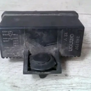 Legkelendőbb PEUGEOT 406 üzemanyag szivattyú relé bontott alkatrész