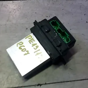 PEUGEOT 607 Fűtőmotor előtét ellenállás bontott alkatrész Korlátozott ajánlat