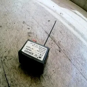 PEUGEOT 607 Központizár vezérlő elektronika bontott alkatrész Prémium