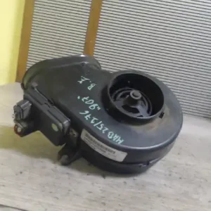 Ne maradj le PEUGEOT 807 Fűtőmotor 2.2 d bontott alkatrész