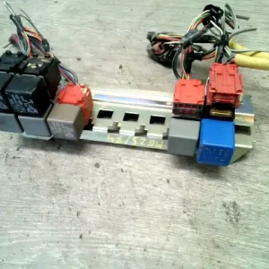 Akciós ár PEUGEOT BOXER 94-02 Biztosítéktábla bcm bsi bsm sam gem modul1.9 d bontott alkatrész