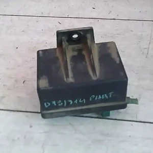 Vásárlói kedvenc PEUGEOT PARTNER -02 Izzítórelé bontott alkatrész