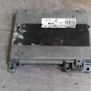 RENAULT CLIO 90-96 Motorvezérlő egység ecu pcm modul bontott alkatrész Biztonságos fizetés