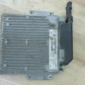 RENAULT CLIO 96-98 Motorvezérlő egység ecu pcm modul bontott alkatrész Outlet