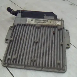 RENAULT CLIO 96-98 Motorvezérlő egység ecu pcm modul bontott alkatrész Olcsó