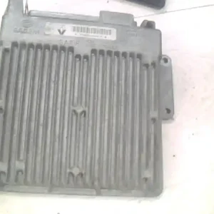 Korlátozott ajánlat RENAULT CLIO 96-98 Motorvezérlő egység ecu pcm modul 1.2ibontott alkatrész