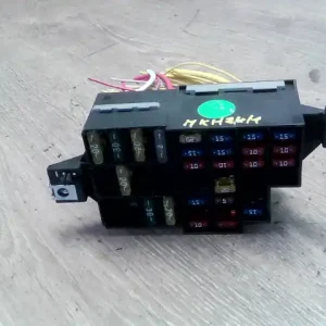 Szezonális akció RENAULT CLIO 98-01 Biztosítéktábla bcm bsi bsm sam gem modul1.2 benzines bontott alkatrész