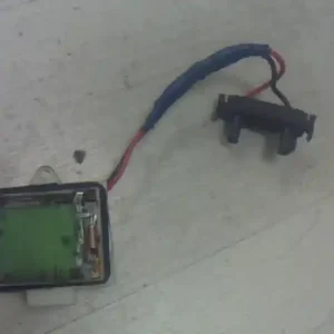 Bestseller RENAULT CLIO 98-01 Fűtőmotor előtét ellenállásbontott alkatrész