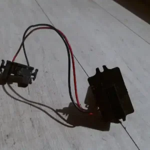 Szezonális akció RENAULT FIESTA 96-99 Fűtőmotor előtét ellenállásbontott alkatrész