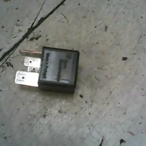 RENAULT KANGOO 08.02.01-13.06.30 Relé bontott alkatrész Prémium