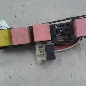 Szezonális akció RENAULT Kangoo 2003.01 - 2008.01 Biztosítéktábla bcm bsi bsm sam gem modulbontott alkatrész