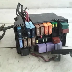 Ne maradj le RENAULT LAGUNA 05.05-07.09 Biztosítéktábla bcm bsi bsm sam gem modul1.9dcibontott alkatrész