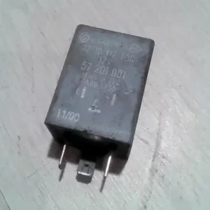 Újdonság RENAULT LAGUNA 94-98 Relé bontott alkatrész