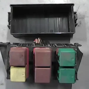 RENAULT LAGUNA 98- Biztosítéktábla bcm bsi bsm sam gem modul relé bontott alkatrész Árcsökkenés