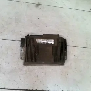 Különleges ajánlat RENAULT LAGUNA 98- Motorvezérlő egység ecu pcm modul 2.0i bontott alkatrész