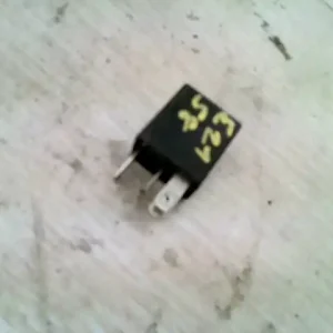 Legjobb ár RENAULT MASTER 2010.04-2019.08 Relé bontott alkatrész