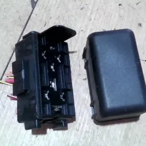 RENAULT MEGANE 02-05 Biztosítéktábla bcm bsi bsm sam gem modul1.5dci bontott alkatrész Újdonság