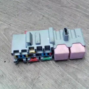 Szuper ajánlat RENAULT MEGANE 02-05 Biztosítéktábla bcm bsi bsm sam gem modulbontott alkatrész