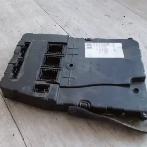 Gyors szállítás RENAULT MEGANE 02-05 Biztosítéktábla bcm bsi bsm sam gem modul1.9d bontott alkatrész