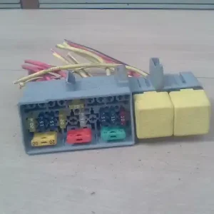 Gyors szállítás RENAULT MEGANE 02-05 Biztosítéktábla bcm bsi bsm sam gem modul utastér 1.4i bontott alkatrész